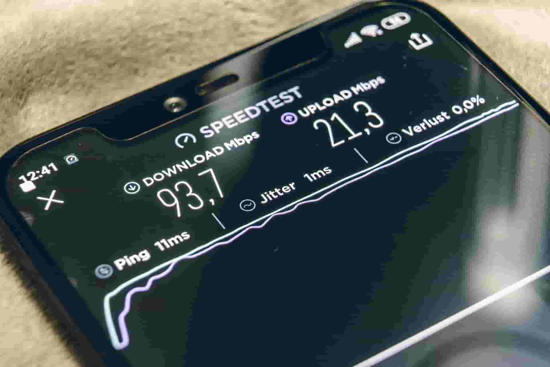 Image d'un speed test d'un routeur WIFI montrant une connexion lente